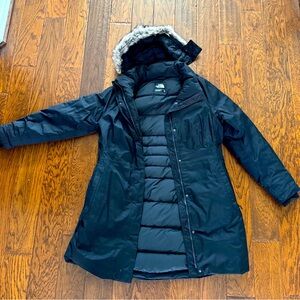 Barely used North face Artic parka XL black snow jacket northface